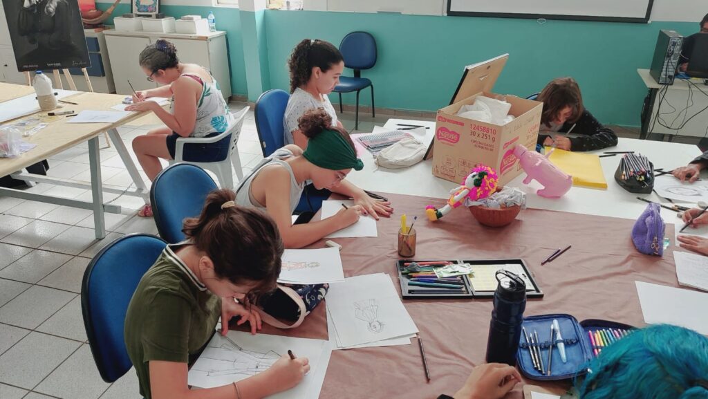 GRATUITO: Casa da Cultura Ivan Marrocos oferece cursos de artes à comunidade