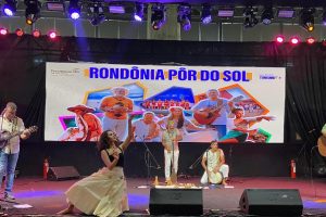 O público que participou do Salão de Turismo 2024 no Rio de Janeiro assistiu apresentações culturais rondonienses